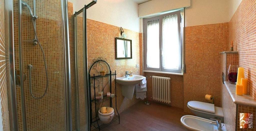 B&B La Chiave Di Sol Комо Екстериор снимка