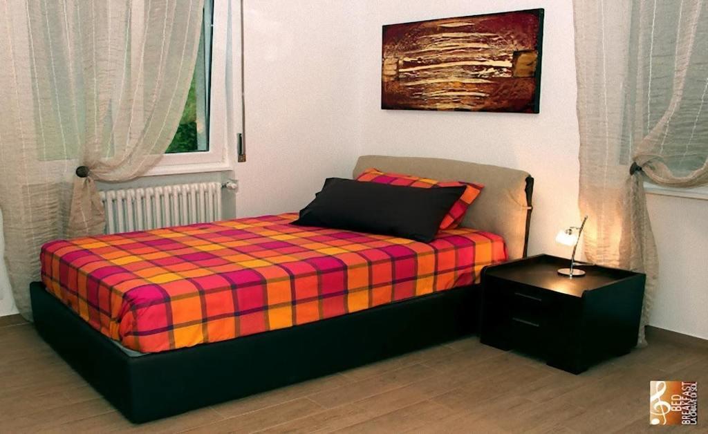 B&B La Chiave Di Sol Комо Екстериор снимка