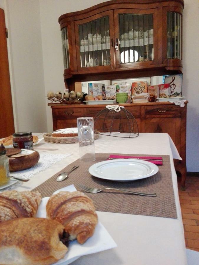 B&B La Chiave Di Sol Комо Екстериор снимка